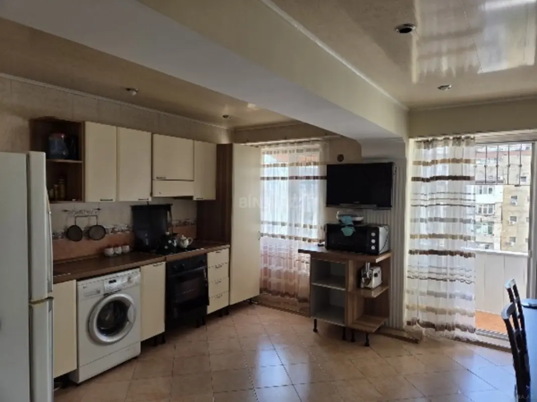 Kirayə verilir 3 otaqlı mənzil 90 m²
