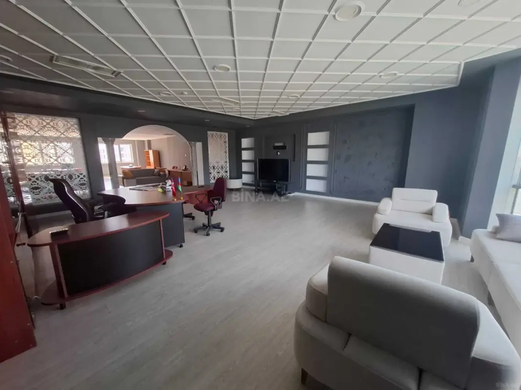 Satılır 5 otaqlı ofis 252 m²