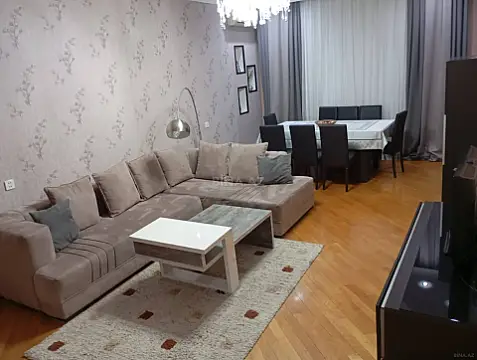 Kirayə verilir 3 otaqlı mənzil 162 m² — Bakı 3 otaq 162.00 m²