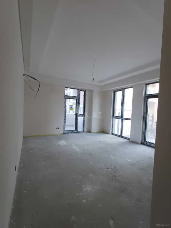 Satılır 2 otaqlı mənzil 118 m²
