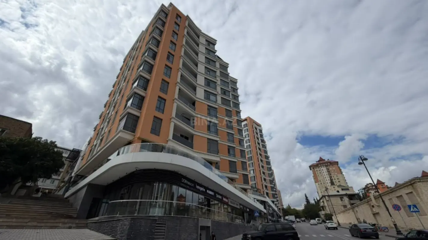 Kirayə verilir 3 otaqlı mənzil 120 m²