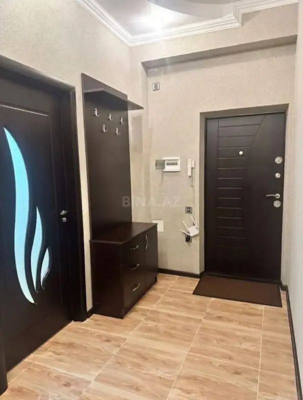 Kirayə verilir 2 otaqlı mənzil 72 m²