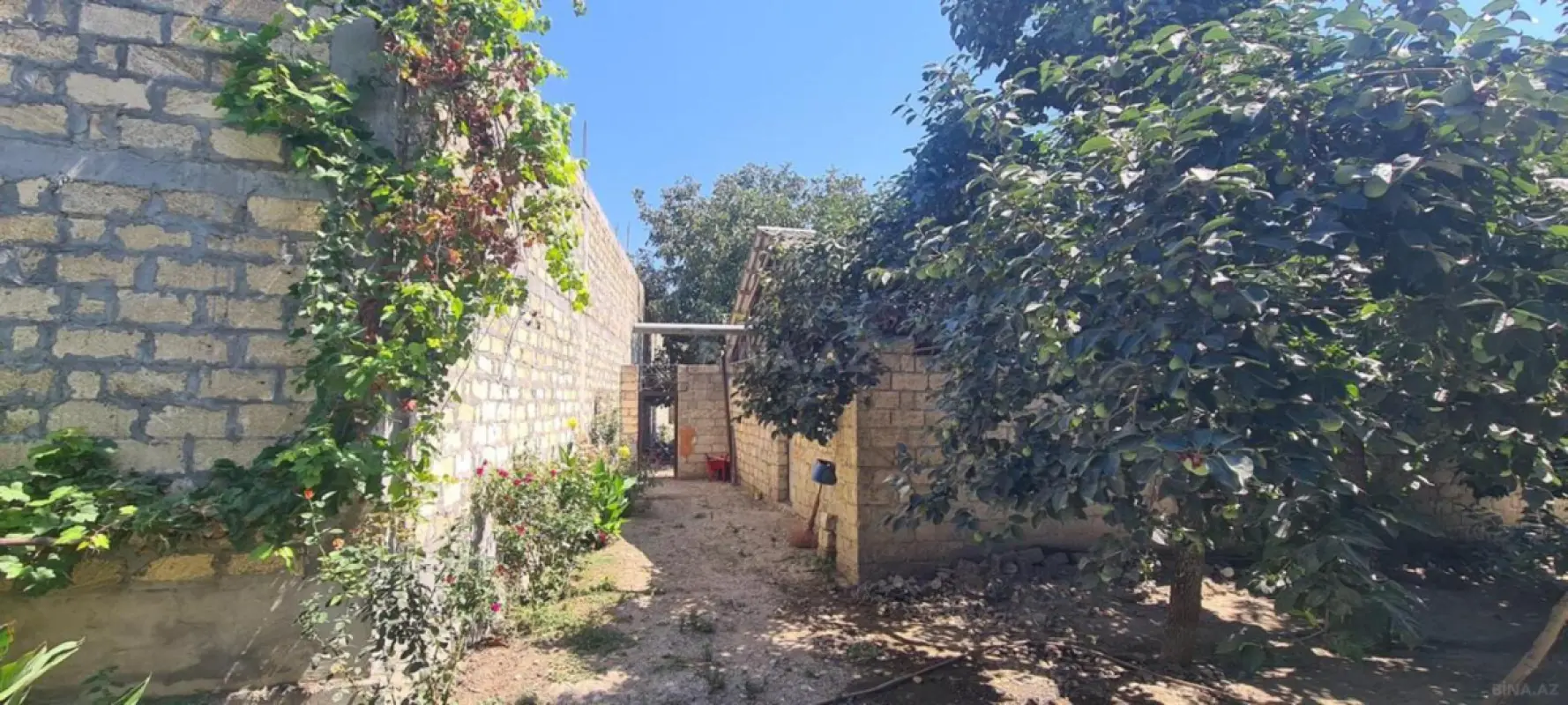 Satılır 3 otaqlı həyət evi 150 m²