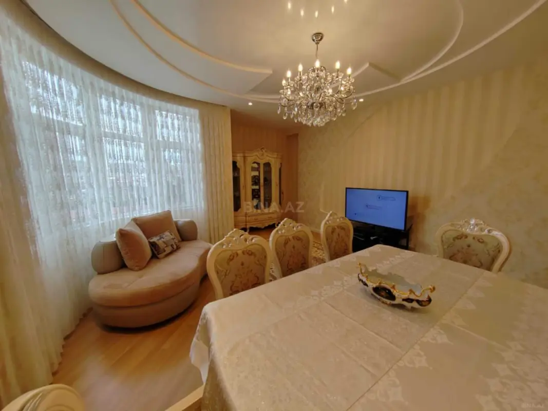 Kirayə verilir 3 otaqlı mənzil 110 m²