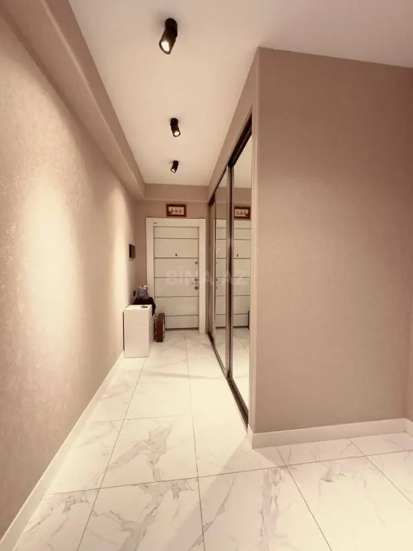 Satılır 3 otaqlı mənzil 105 m²