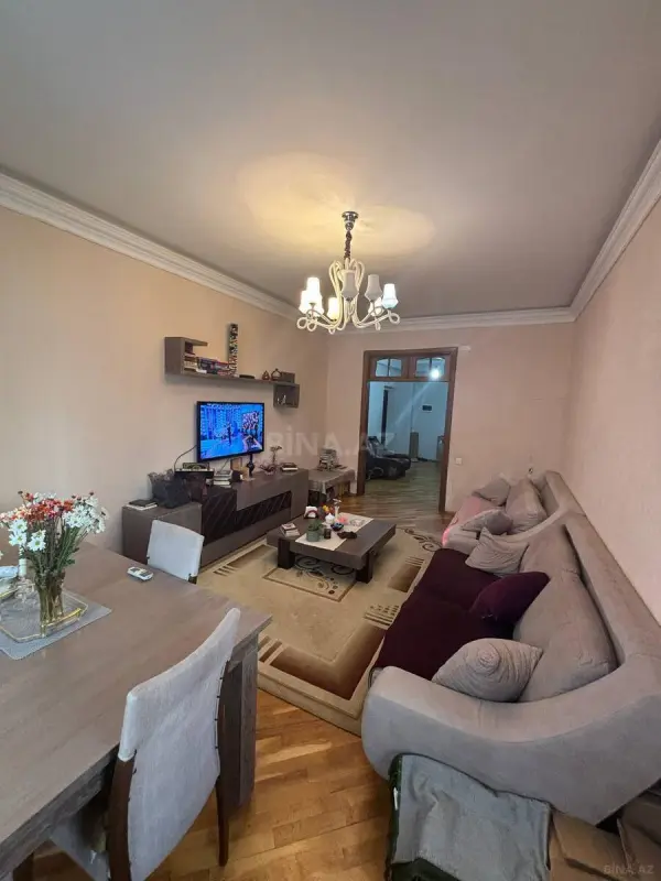 Satılır 3 otaqlı mənzil 104 m²