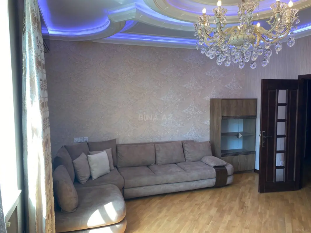 Kirayə verilir 3 otaqlı mənzil 120 m²
