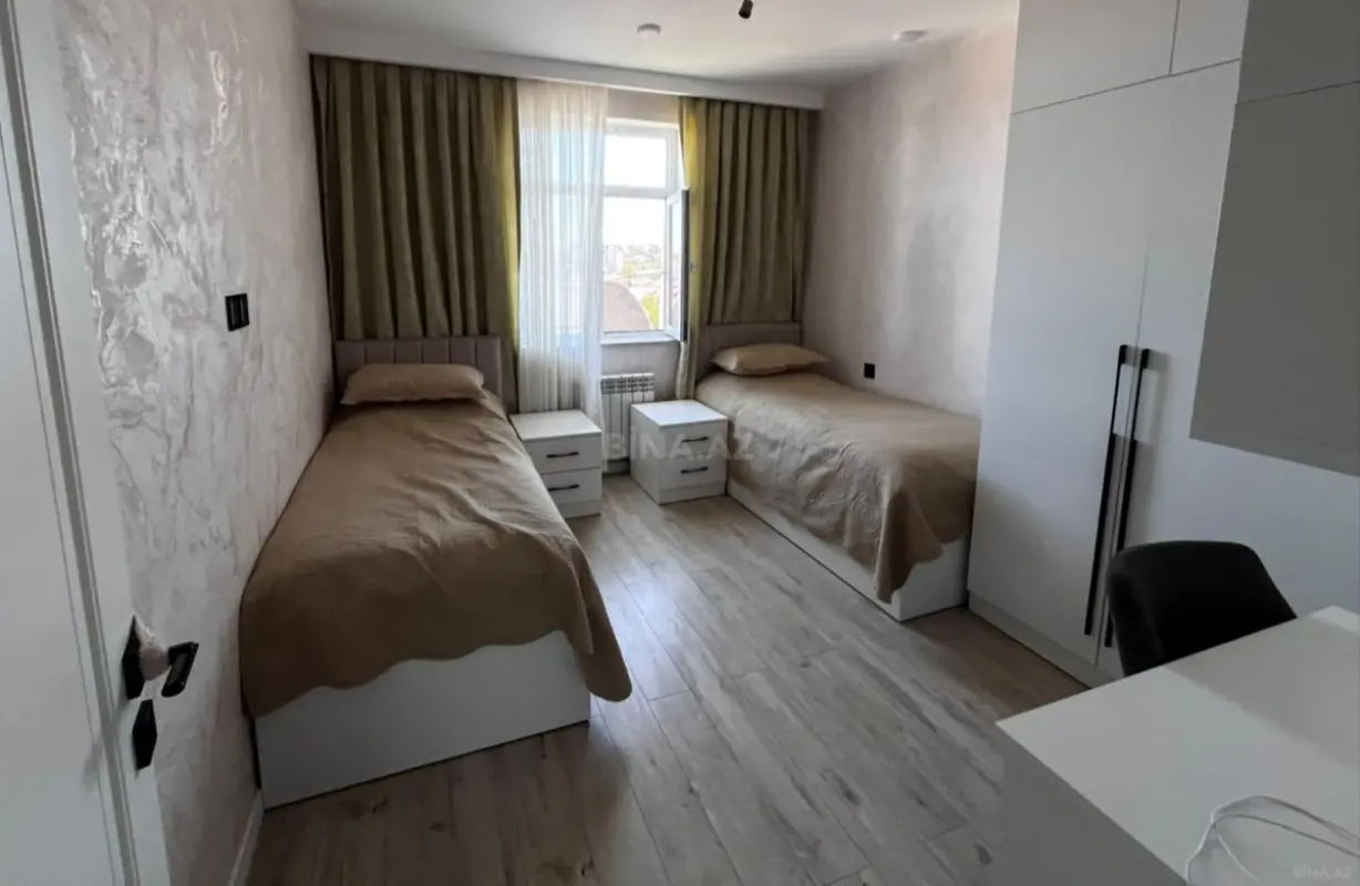 Satılır 4 otaqlı mənzil 66 m²
