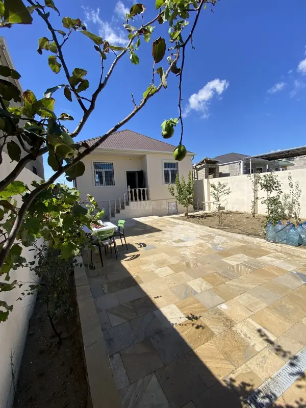 Satılır 2 otaqlı həyət evi 70 m²