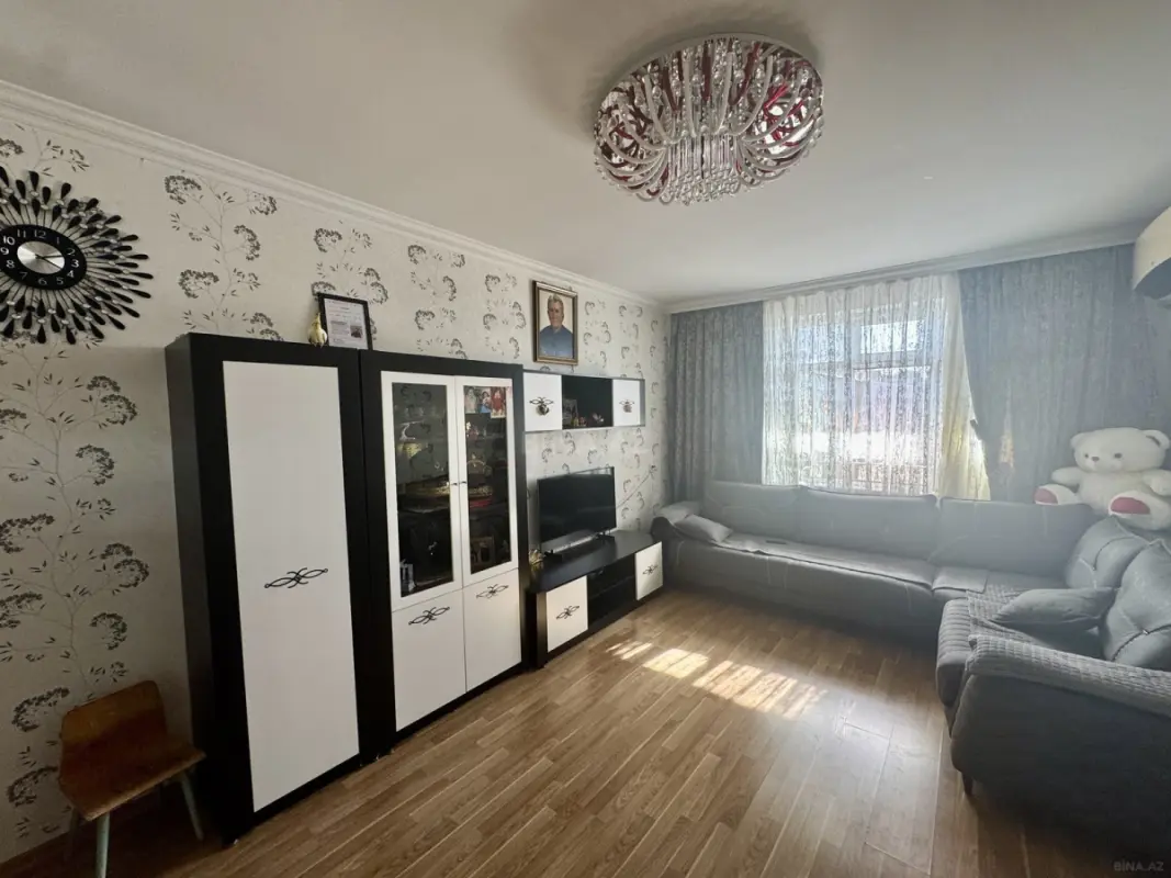 Satılır 4 otaqlı mənzil 100 m²