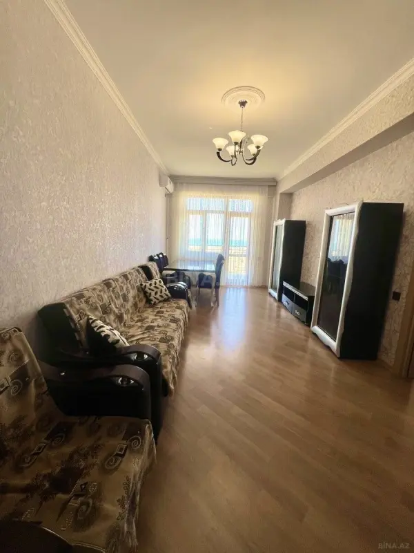 Kirayə verilir 2 otaqlı mənzil 85 m²