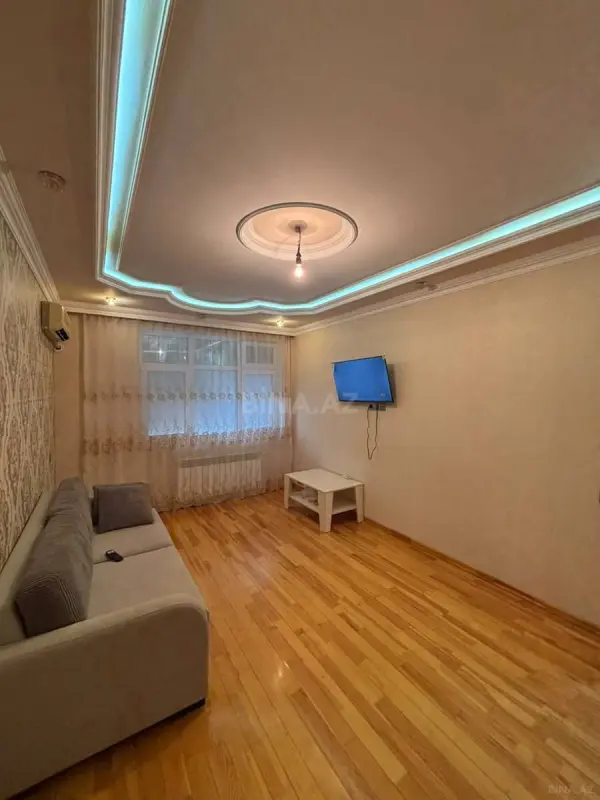 Kirayə verilir 2 otaqlı mənzil 65 m²