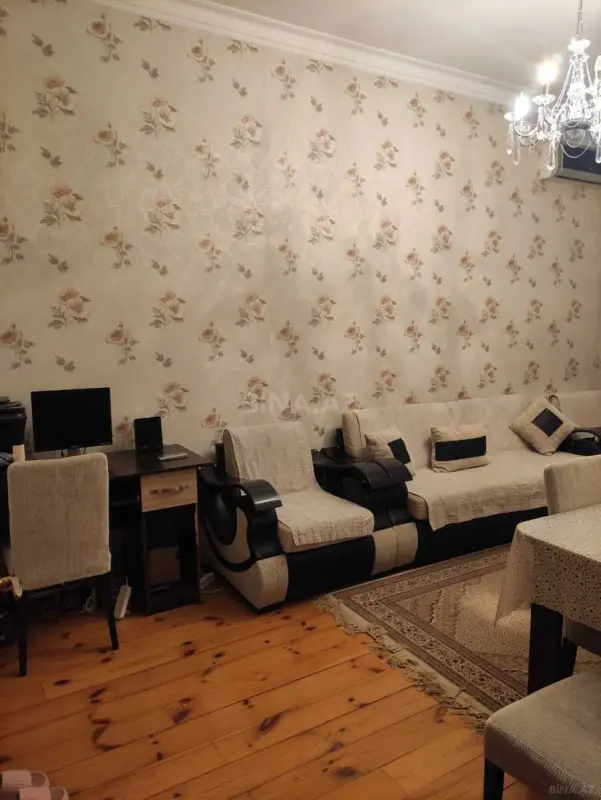 Kirayə verilir 2 otaqlı mənzil 66 m²