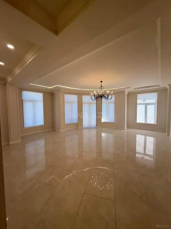 Kirayə verilir 4 otaqlı mənzil 170 m²