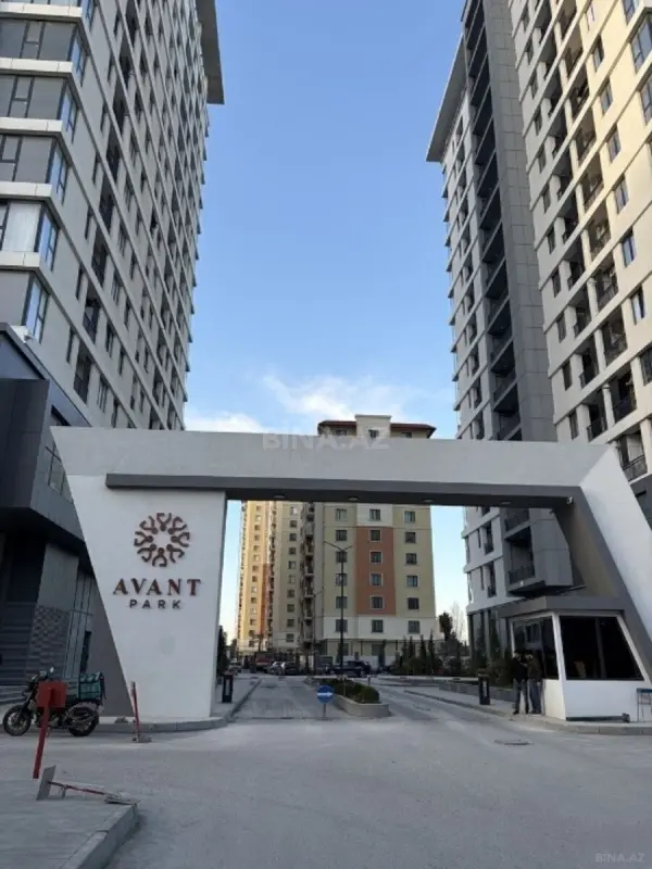Satılır 3 otaqlı mənzil 140 m²