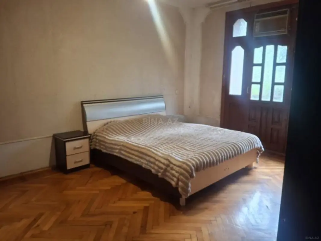 Kirayə verilir 4 otaqlı mənzil 100 m²