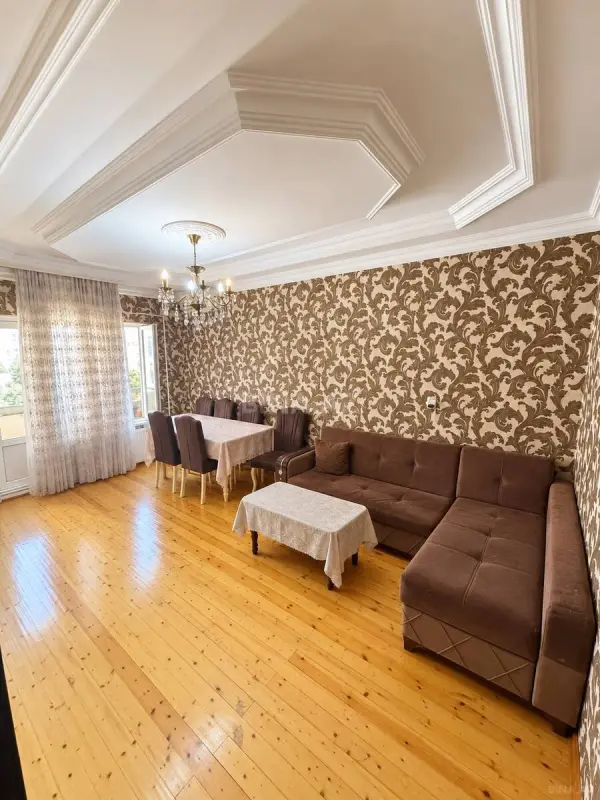 Satılır 2 otaqlı mənzil 70 m²