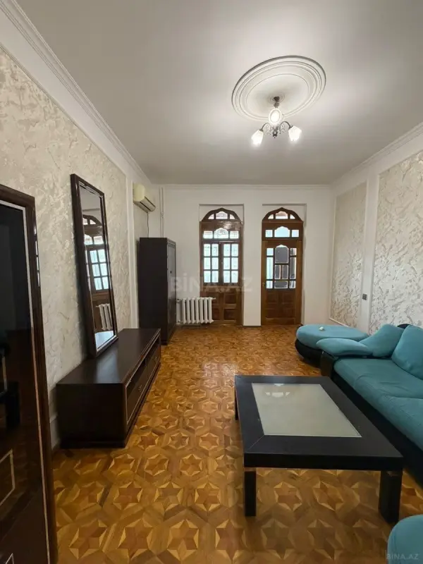 Kirayə verilir 3 otaqlı mənzil 95 m²
