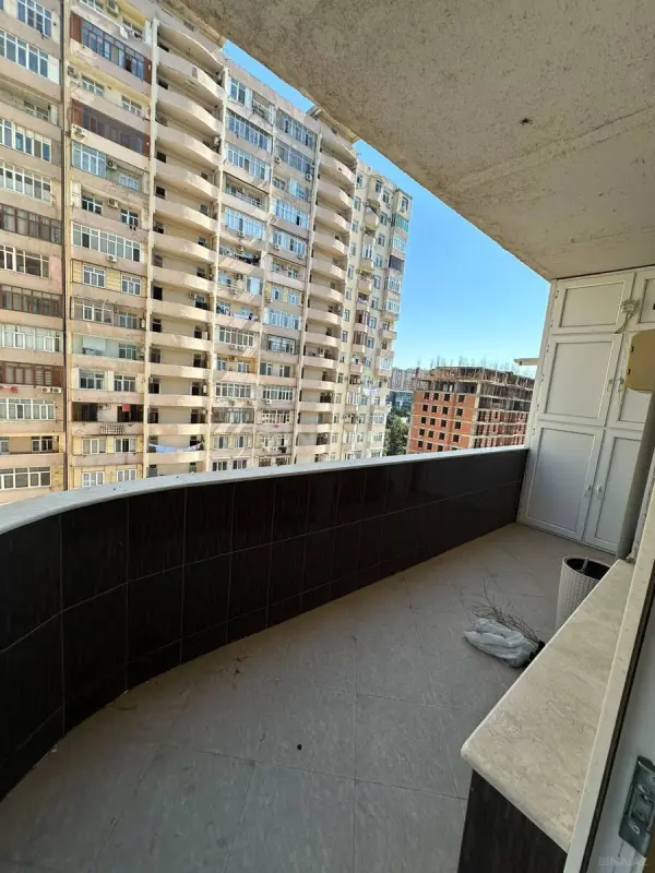 Kirayə verilir 3 otaqlı mənzil 140 m²