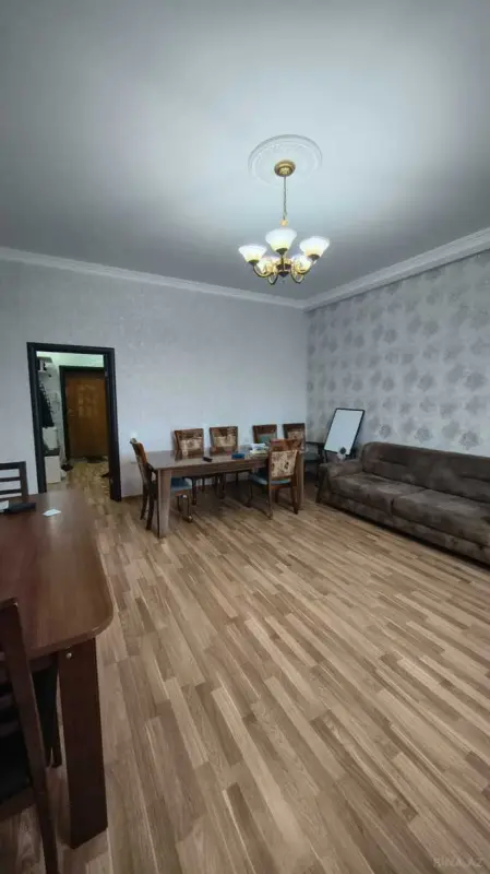Satılır 2 otaqlı mənzil 85 m²