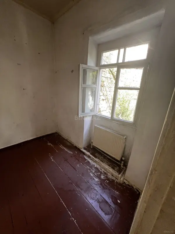 Satılır 4 otaqlı həyət evi 100 m²