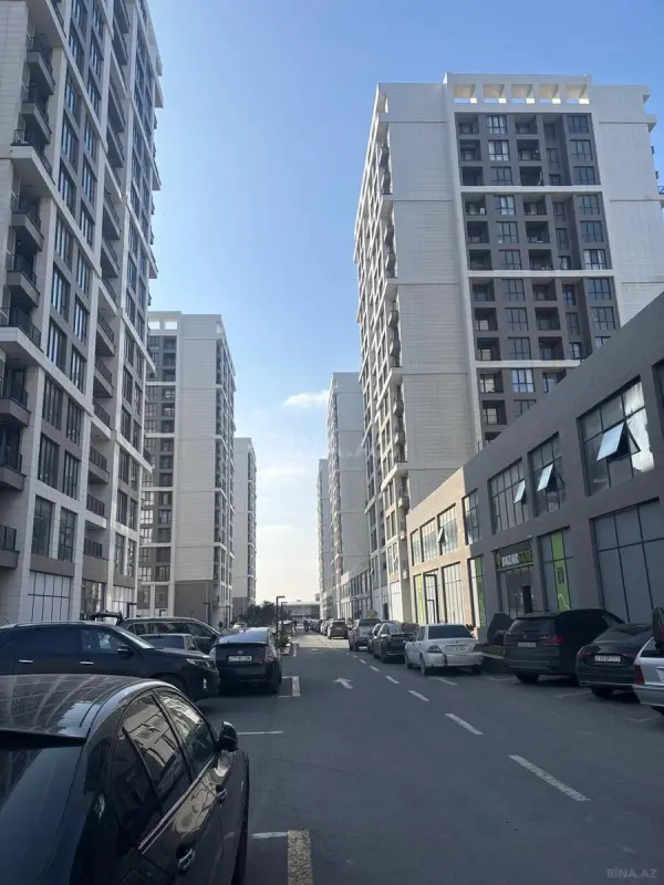 Kirayə verilir 3 otaqlı mənzil 117 m²