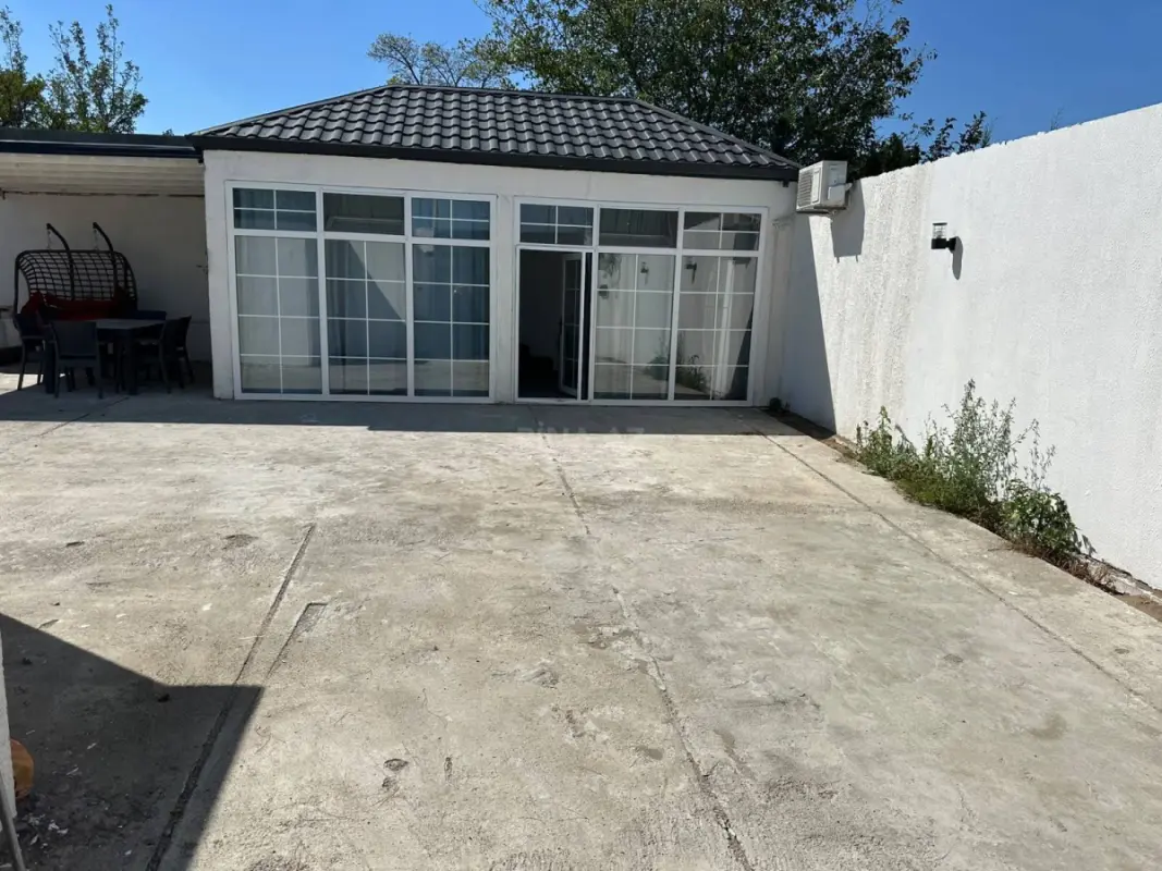 Satılır 1 otaqlı həyət evi 27 m²