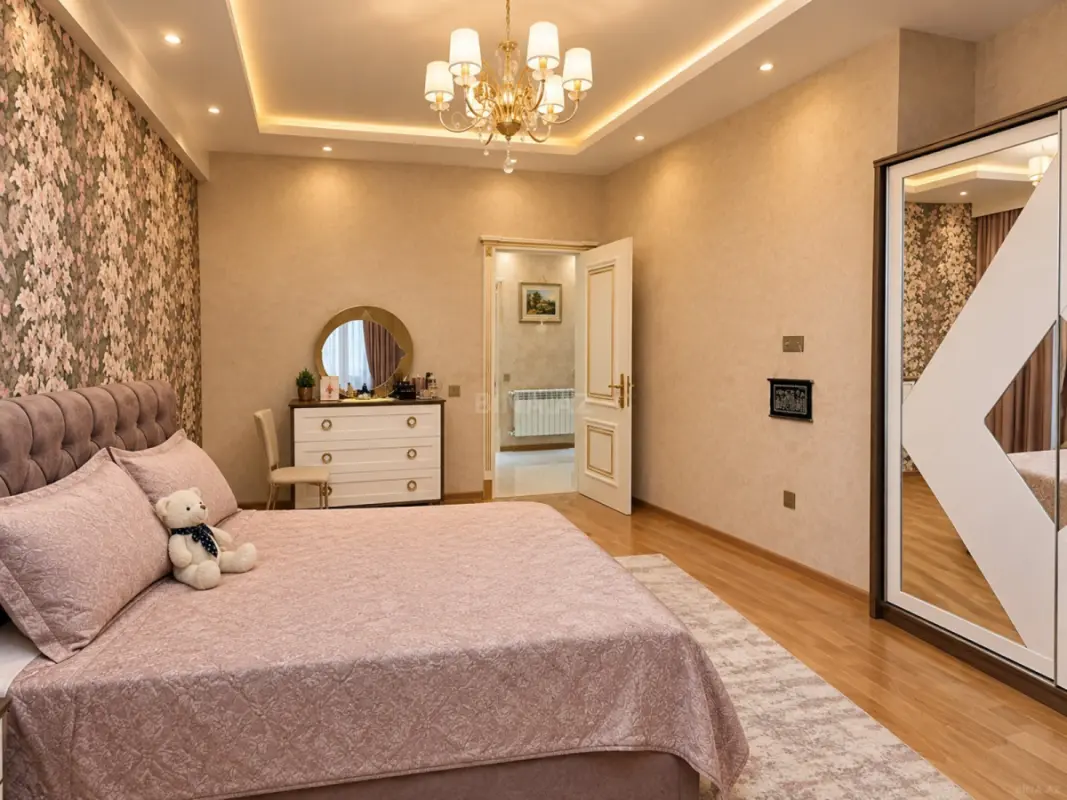 Kirayə verilir 3 otaqlı mənzil 115 m²