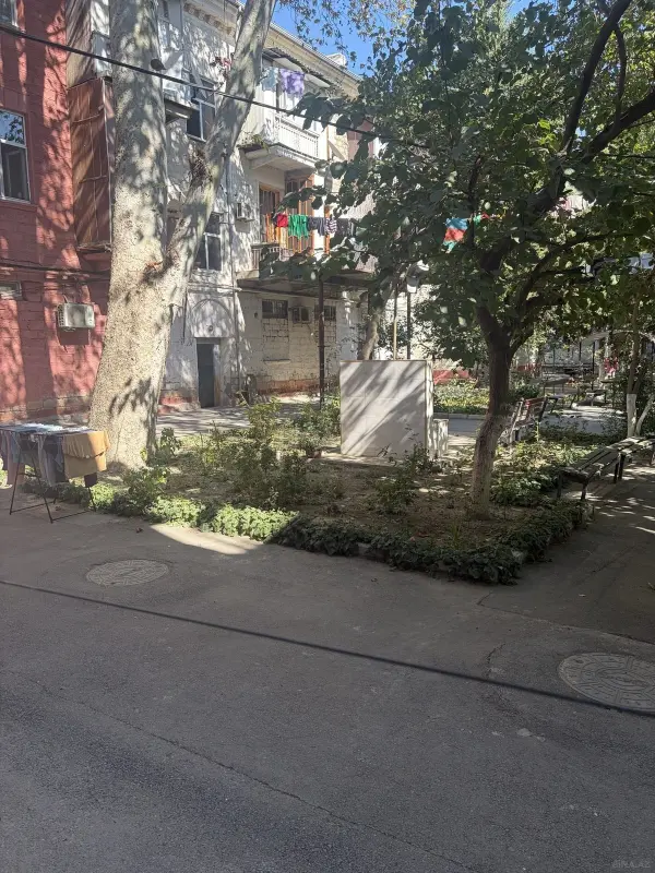 Satılır 3 otaqlı mənzil 72 m²
