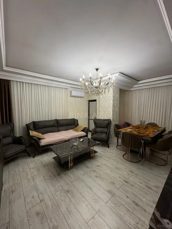 Satılır 3 otaqlı mənzil 120 m²