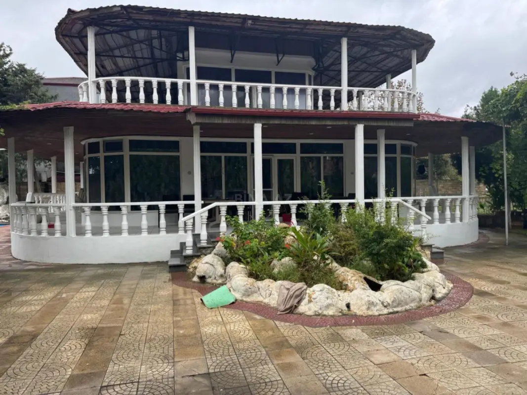 Satılır 6 otaqlı həyət evi 201 m²