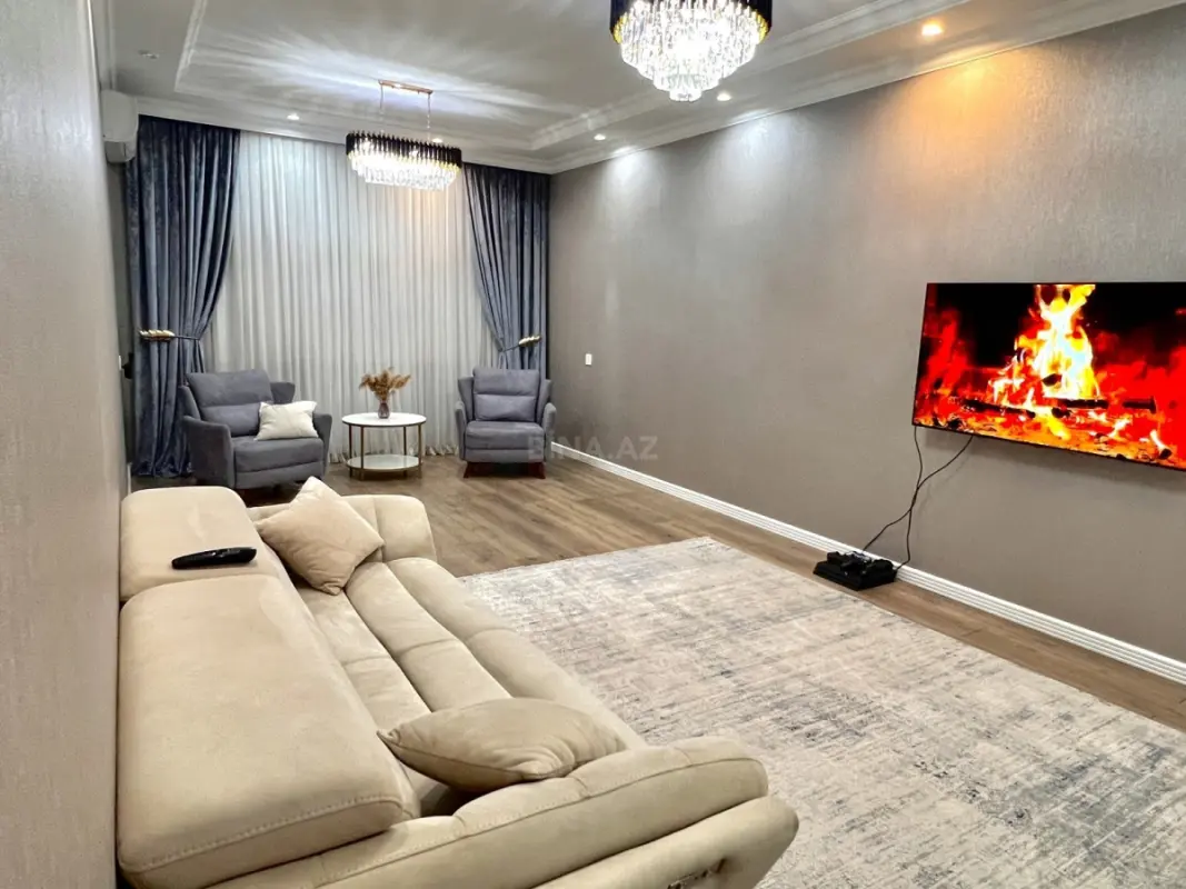 Satılır 3 otaqlı mənzil 120 m²