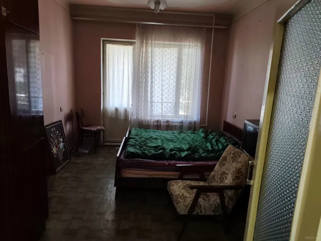 Kirayə verilir 4 otaqlı mənzil 90 m²