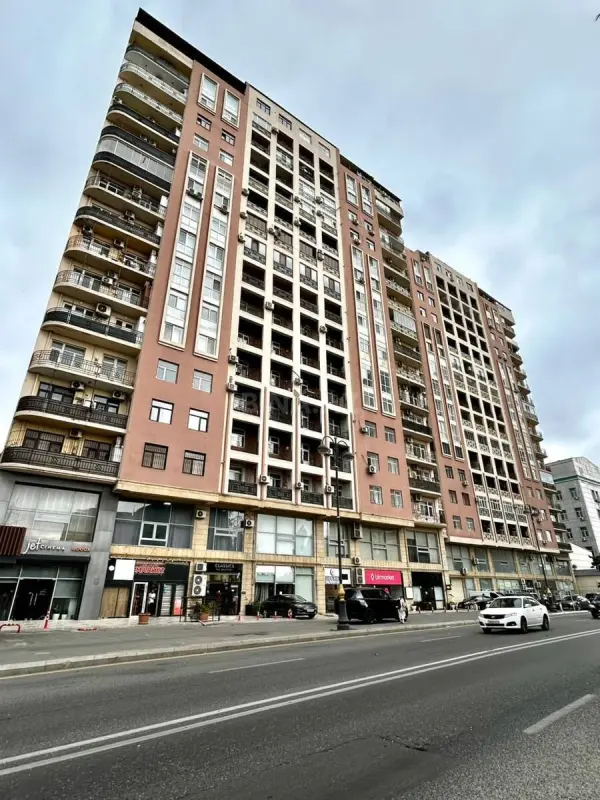 Satılır 2 otaqlı mənzil 70 m²