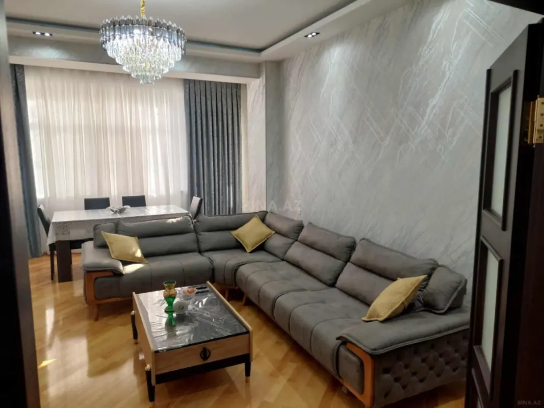 Satılır 3 otaqlı mənzil 118 m²