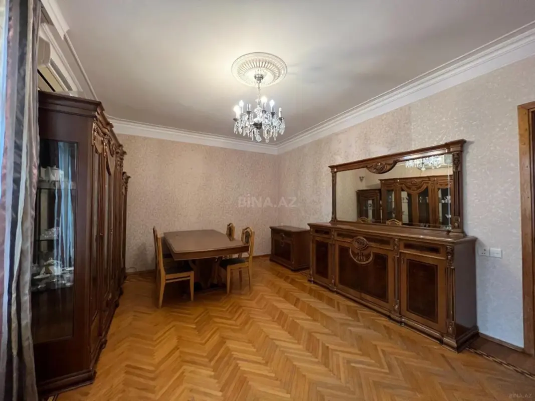 Kirayə verilir 4 otaqlı mənzil 100 m²