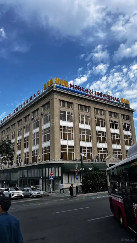 Kirayə verilir 4 otaqlı mənzil 120 m²