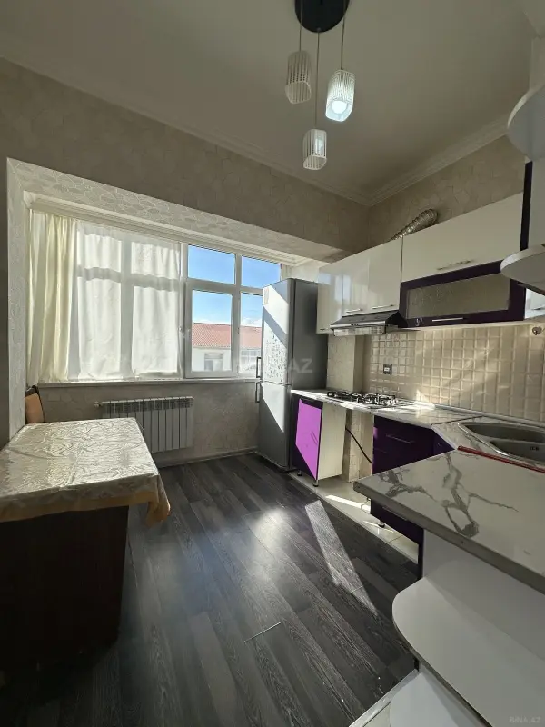 Satılır 5 otaqlı mənzil 100 m²
