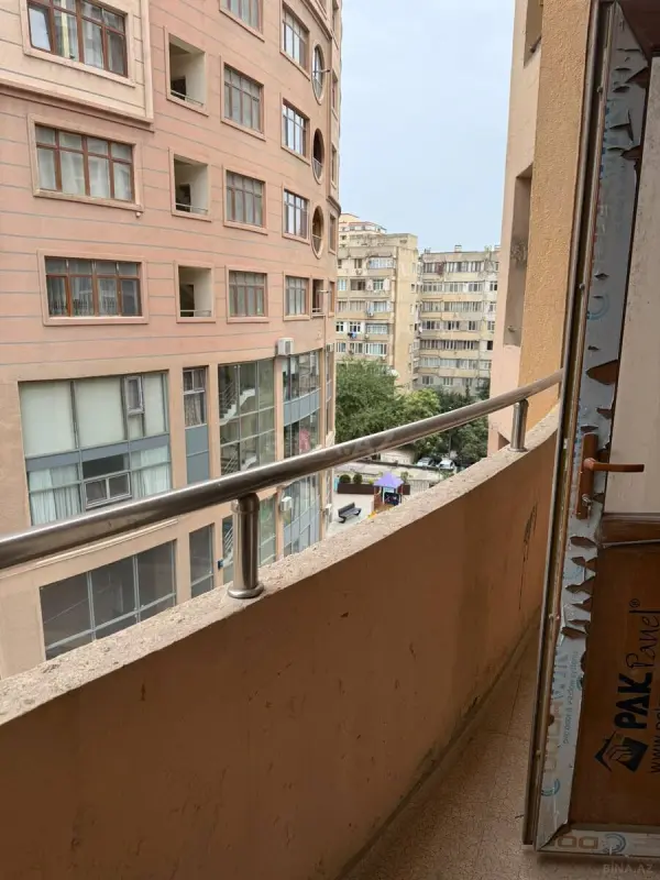 Satılır 2 otaqlı mənzil 86 m²