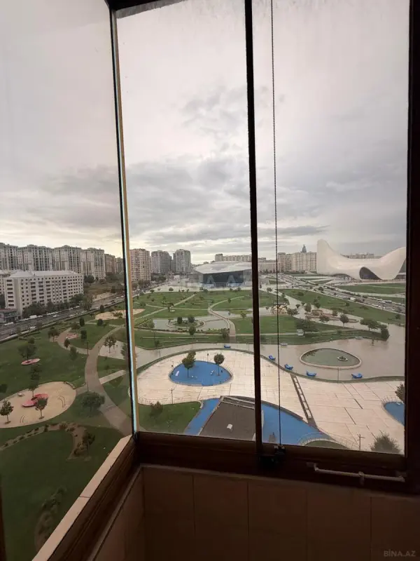 Kirayə verilir 3 otaqlı mənzil 100 m²