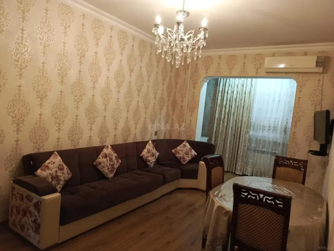 Satılır 6 otaqlı mənzil 120 m²
