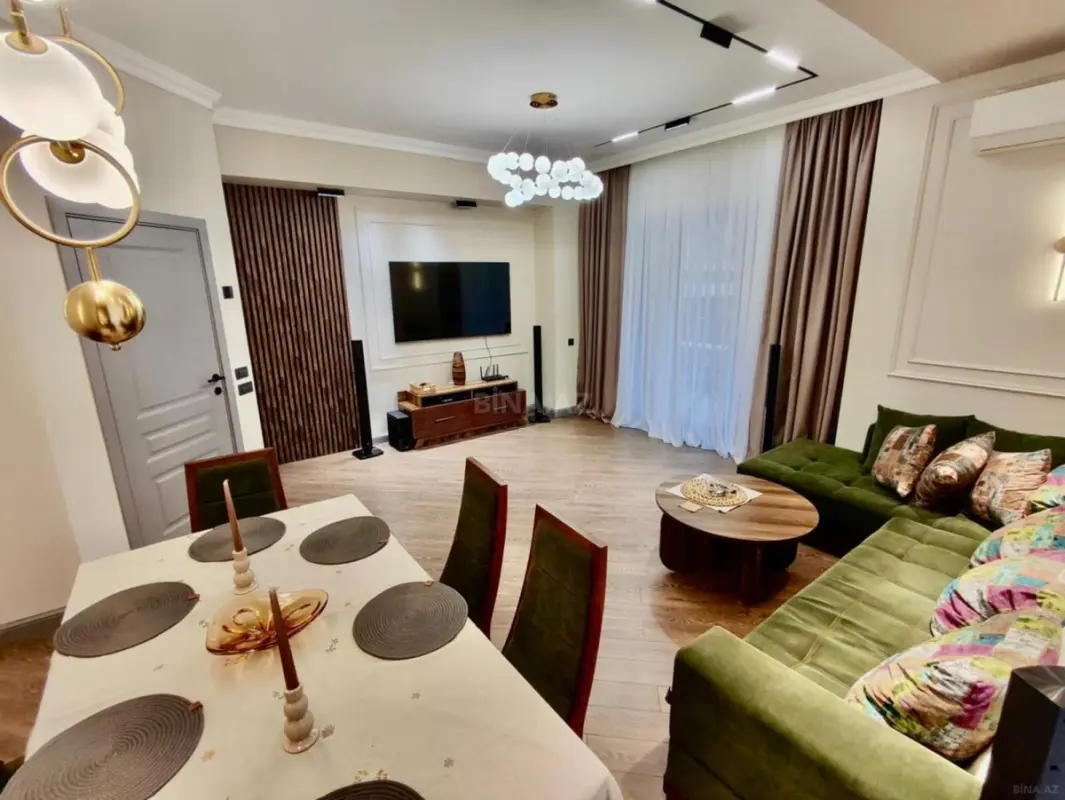 Satılır 3 otaqlı mənzil 128 m²