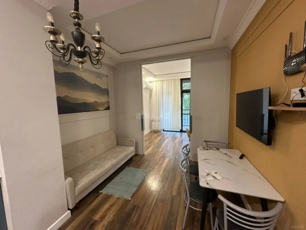 Kirayə verilir 2 otaqlı mənzil 75 m²