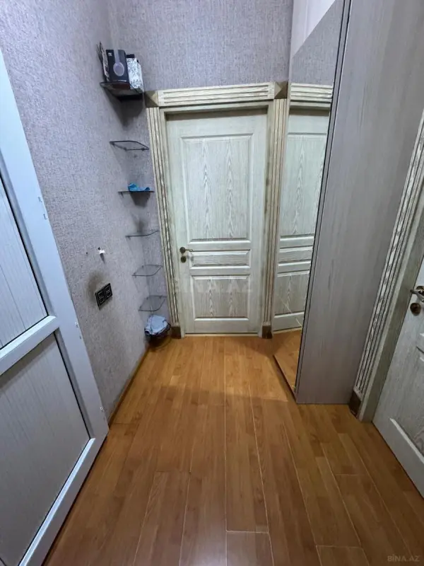 Satılır 1 otaqlı mənzil 52 m²