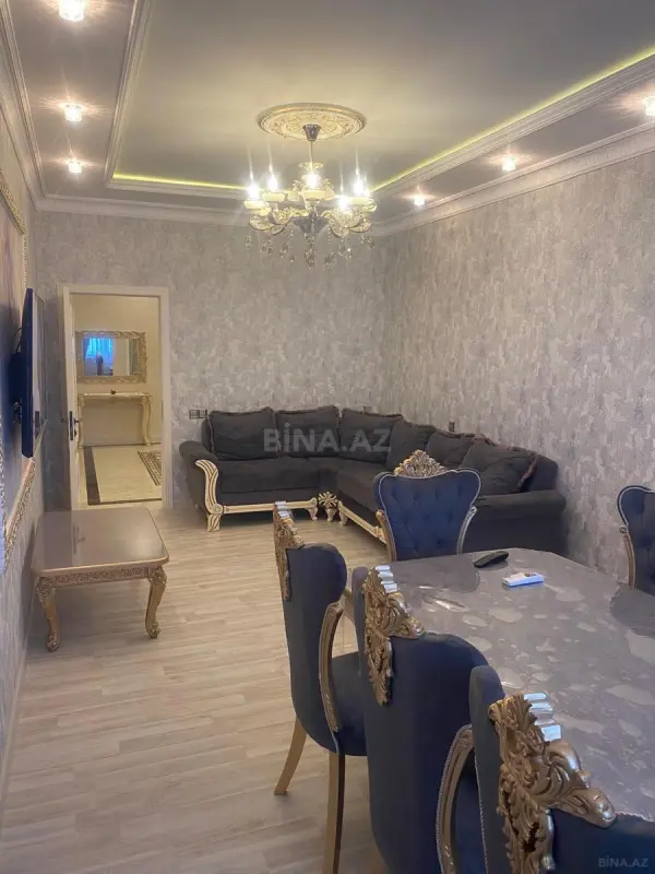 Satılır 2 otaqlı mənzil 110 m²