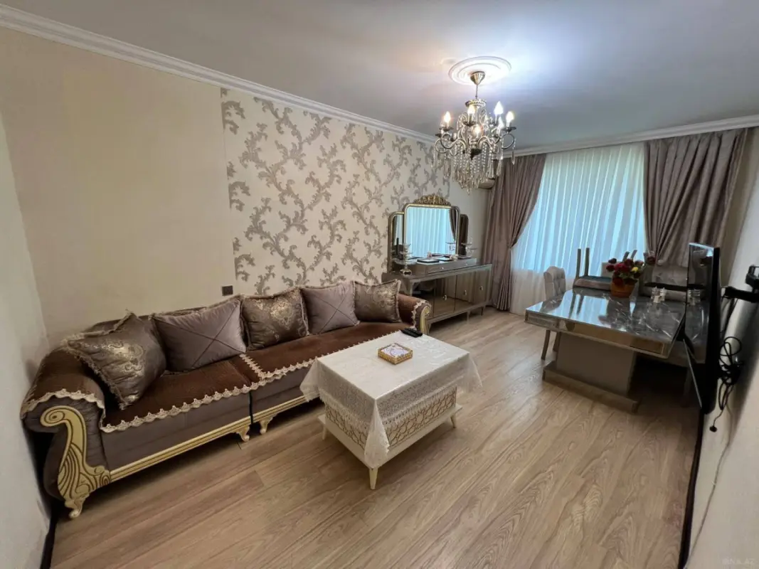 Satılır 4 otaqlı mənzil 115 m²