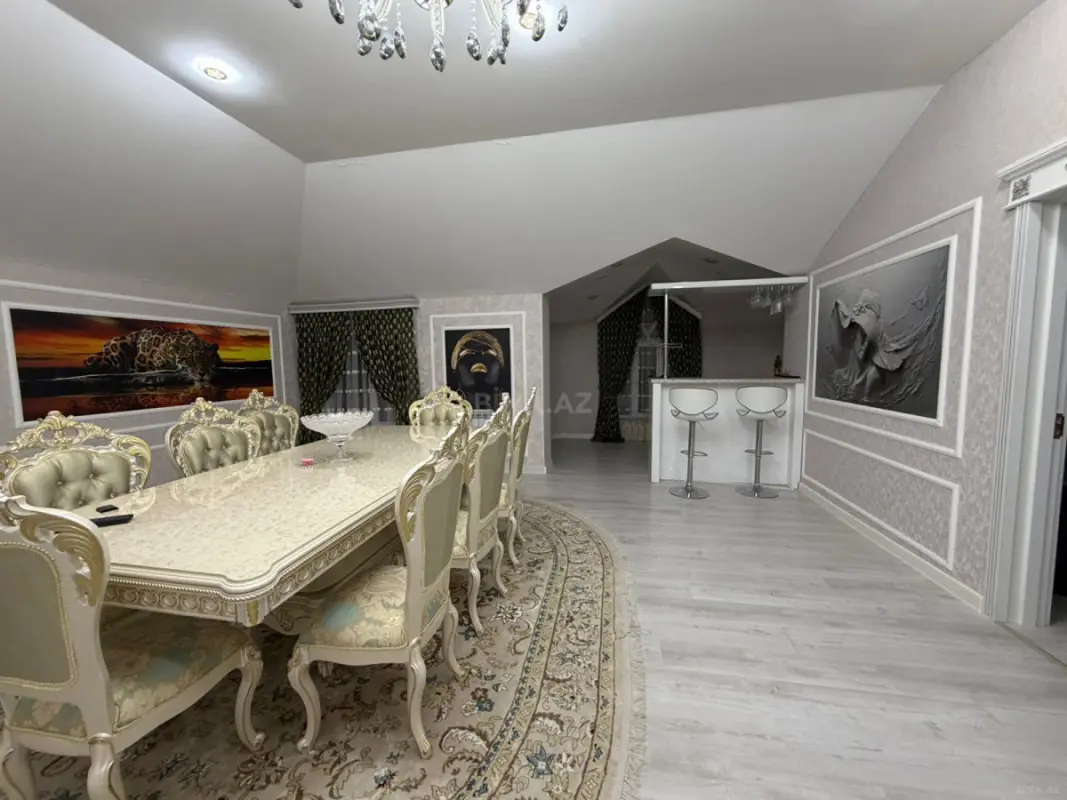 Satılır 7 otaqlı həyət evi 240 m²
