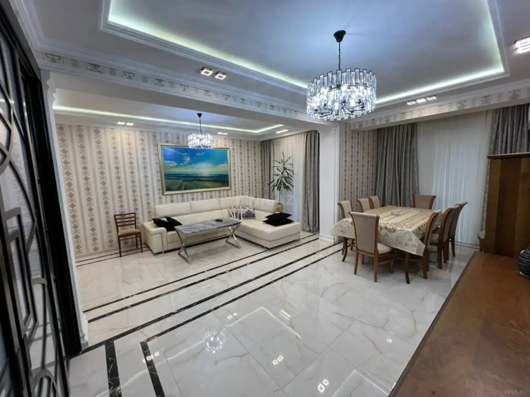 Satılır 3 otaqlı mənzil 126 m²