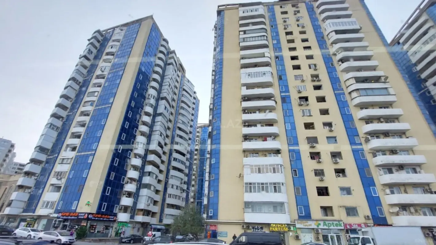 Satılır 3 otaqlı mənzil 92 m²