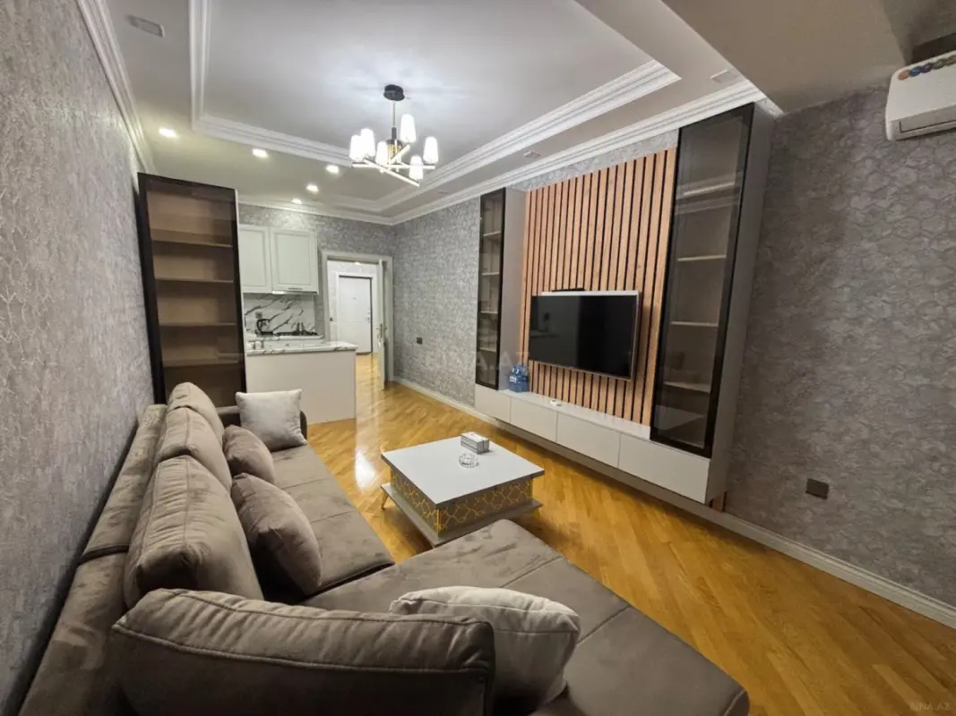 Kirayə verilir 2 otaqlı mənzil 66 m²